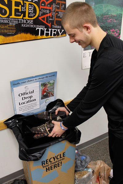 Common basket collects shoes instead of money