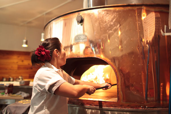 "Pizzeria Lola" Serves Up Woodfired Success