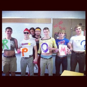 Senior Spencer Shaver recruited some of his friends to help with his Prom-posal. (photo courtesy of Shaena Burke)