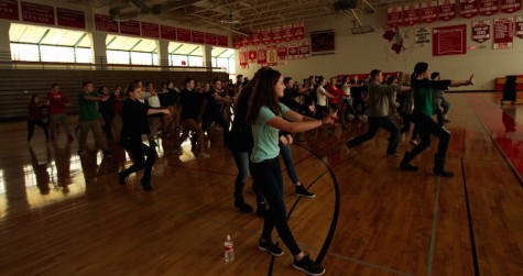 Spanish and Chinese students learned Kung Fu on Friday. 