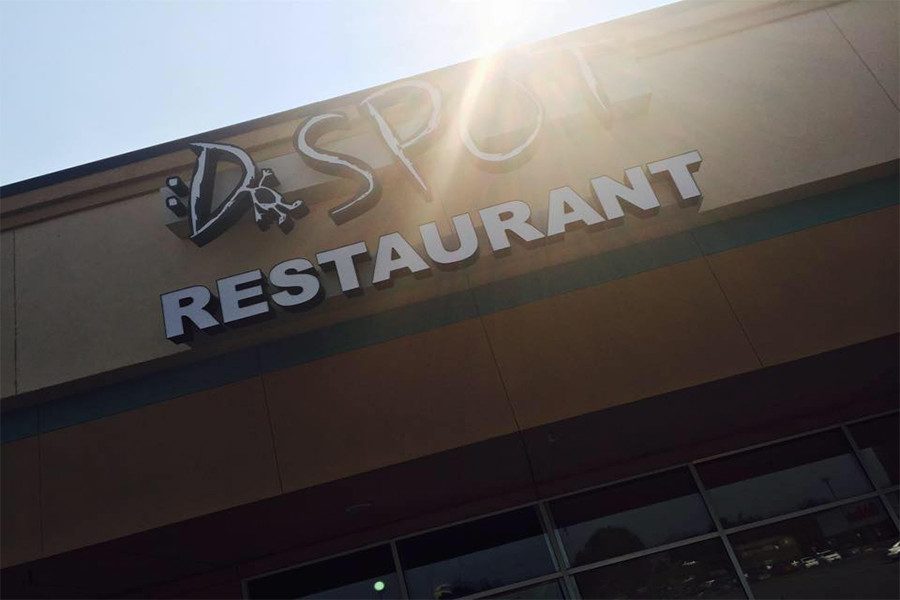 D-Spot is a distinctive restaurant located in Oakdale, Minnesota that boasts over a hundred delectable types of wings. 