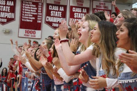 Seniors cheer during the 2017 Homecoming Pepfest.