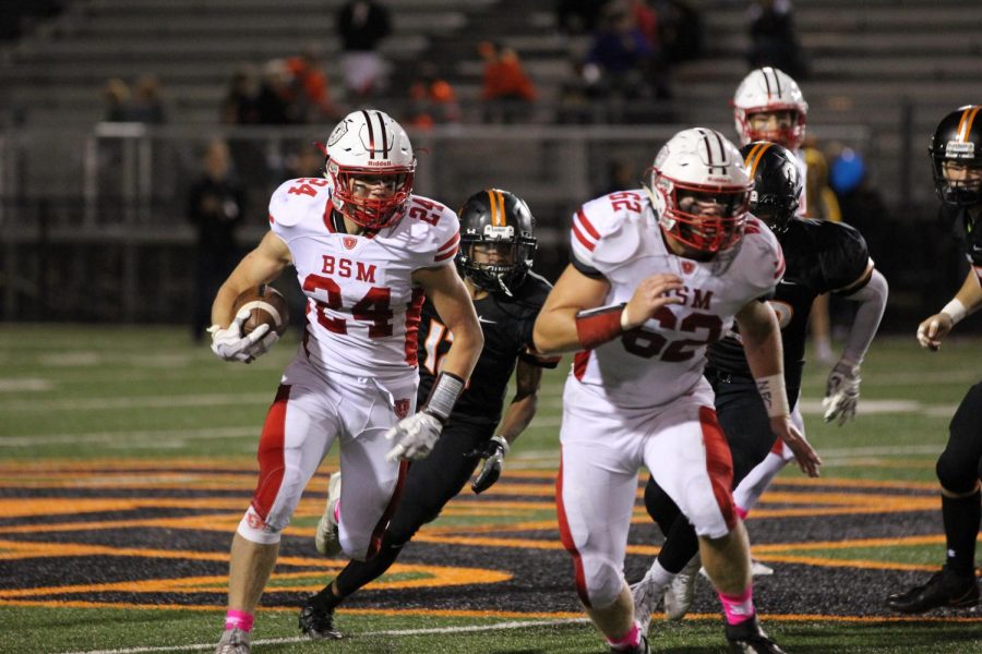 Seniors Quinn Ehlen and Eric Weber played football for the first time this past season.