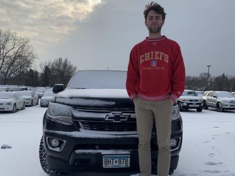 Senior gives blood in exchange for an oil change