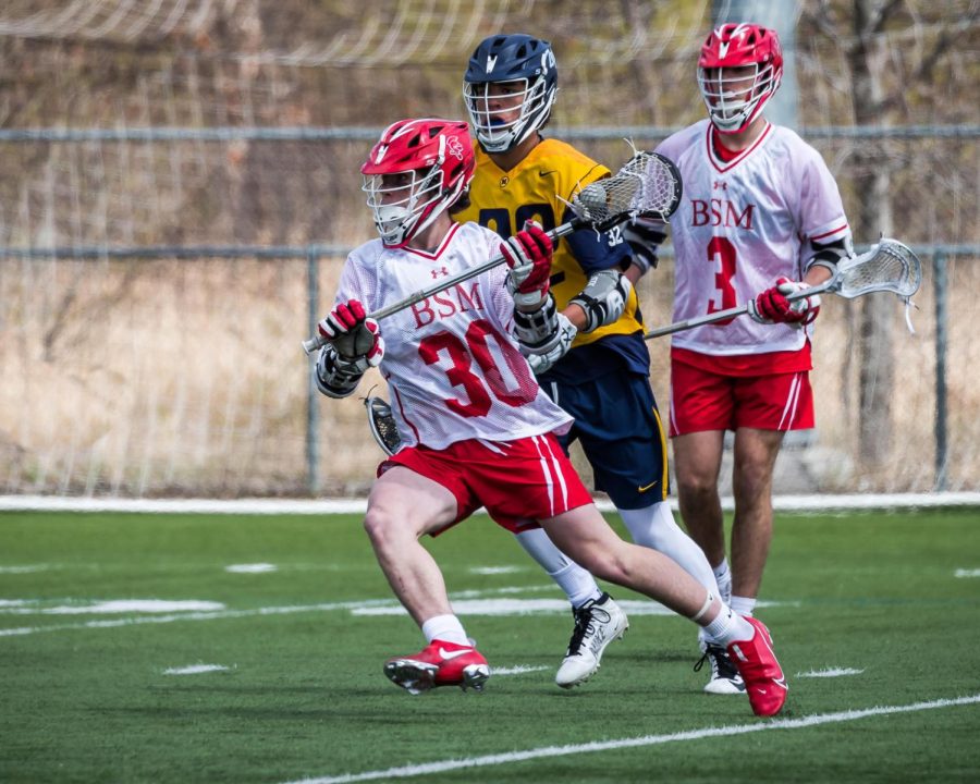 Sky Rold on the attack against Mahtomedi.