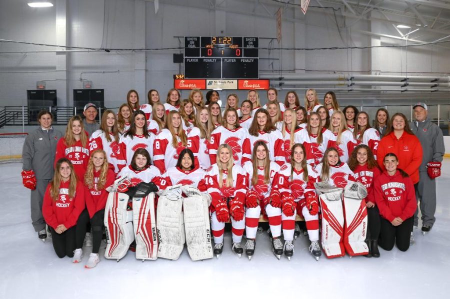 The 2021-2022 Benilde-St. Margarets girls hockey team.