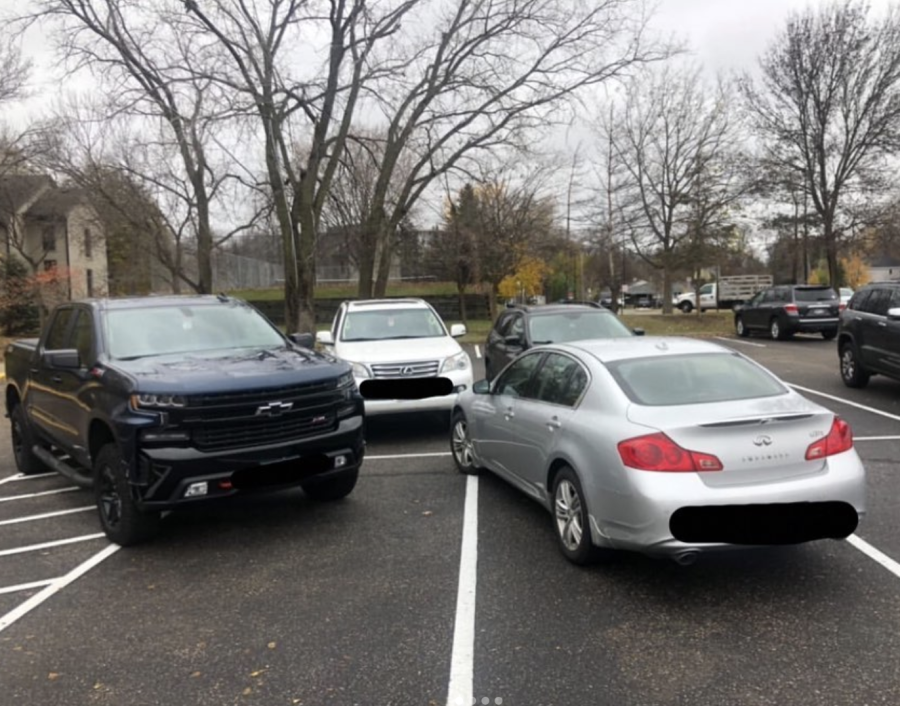 Students+are+struggling+with+the+parking+lot+rules.