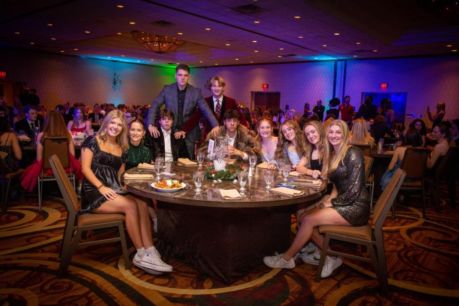 BSM students attended Holiday Ball which featured dinner and dancing.