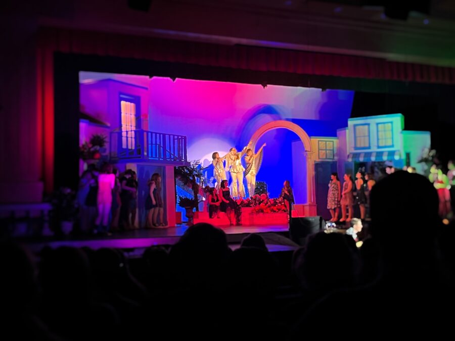 The+BSM+drama+department+delights+the+audience+with+an+energetic+and+fun-filled+performance.