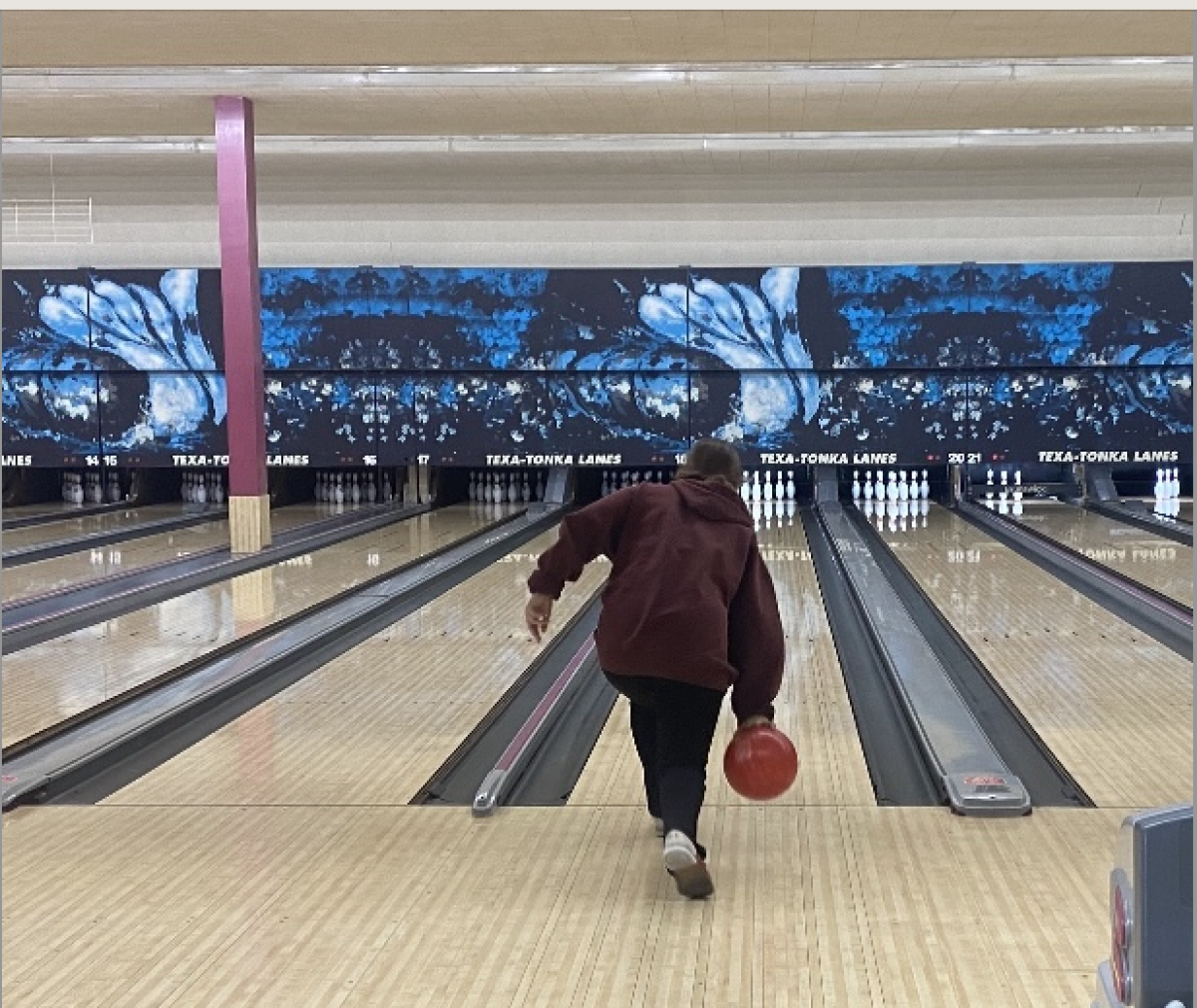 Senior+Erinn+Kocourek+at+bowling+practice+playing+a+frame.
