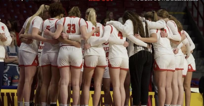 The BSM Girls Basketball team break it down together at the MNHSL State Tournament.
