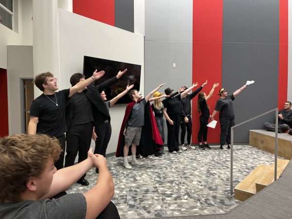 The cast of Macbeth poses for a final bow.  