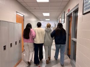 Juniors join together to make a positive impact on their senior year. 